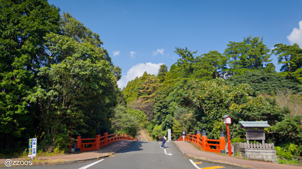 霧島神宮へ渡る橋