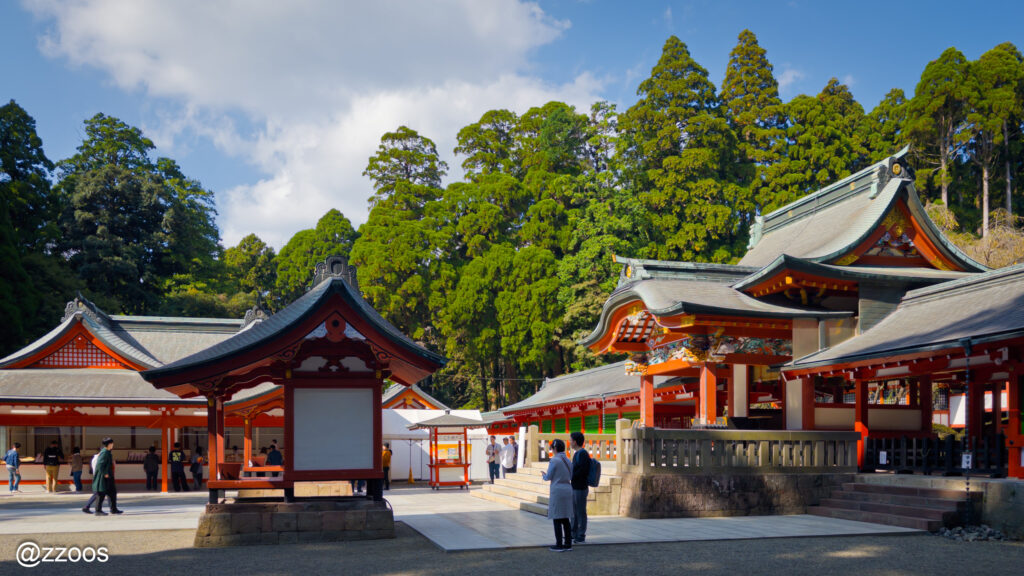  霧島神宮の本殿