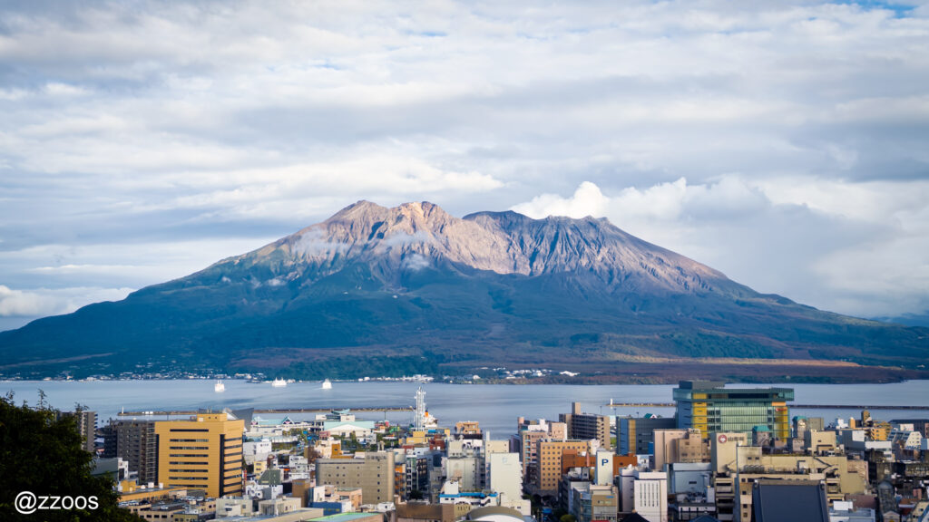 遠くに見える桜島