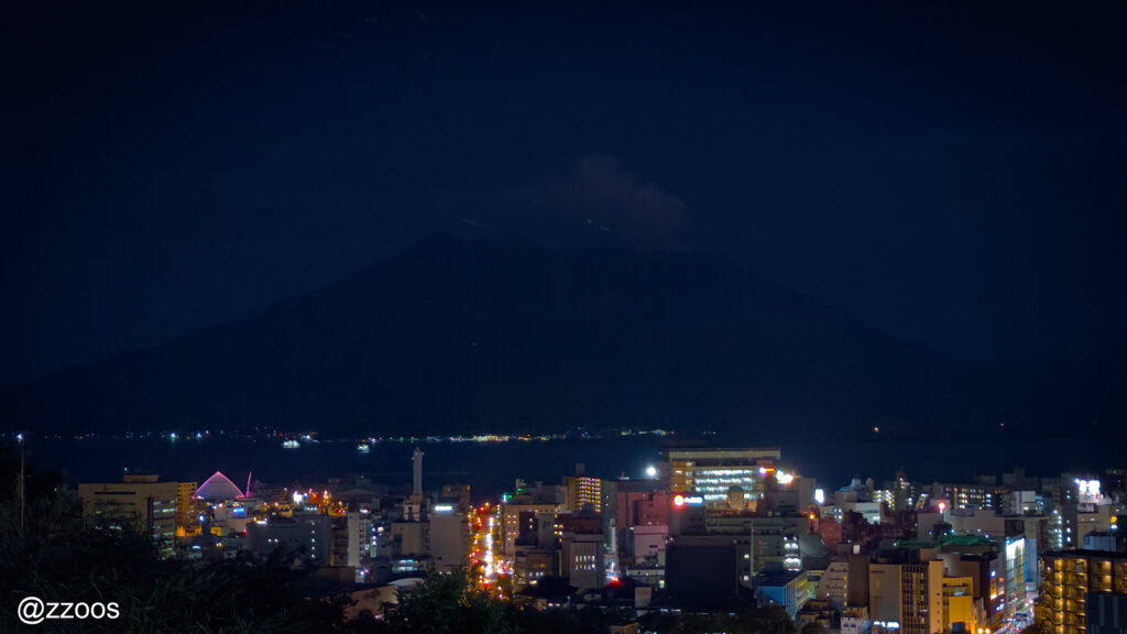 夜の桜島