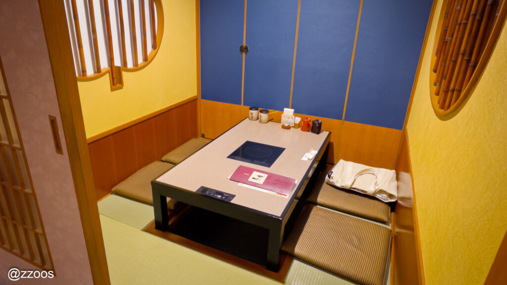 寿庵の落ち着いた個室、一人利用でも案内される空間