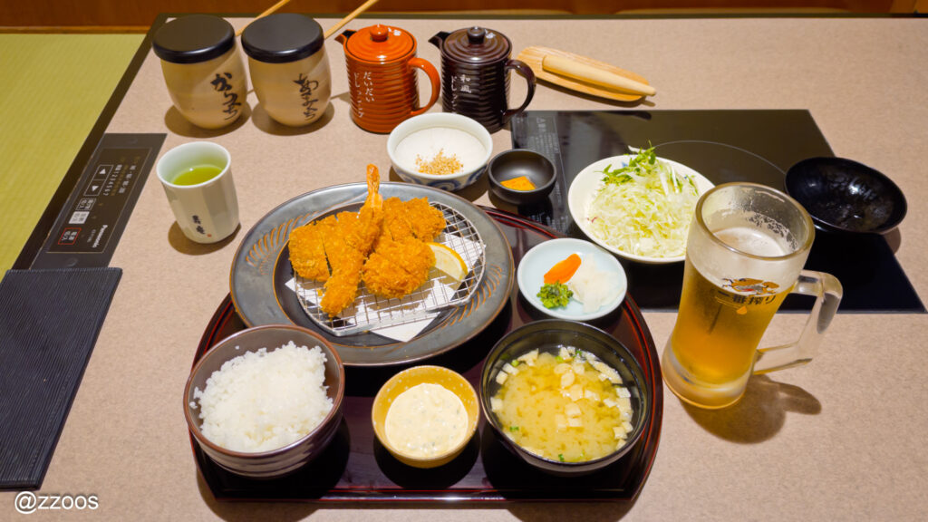 エビフライ・ロース・ヒレが揃った寿庵のよくばりかつ定食