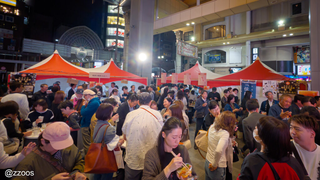 天文館で開催された焼酎ストリート2025の会場に集まる多くの来場者