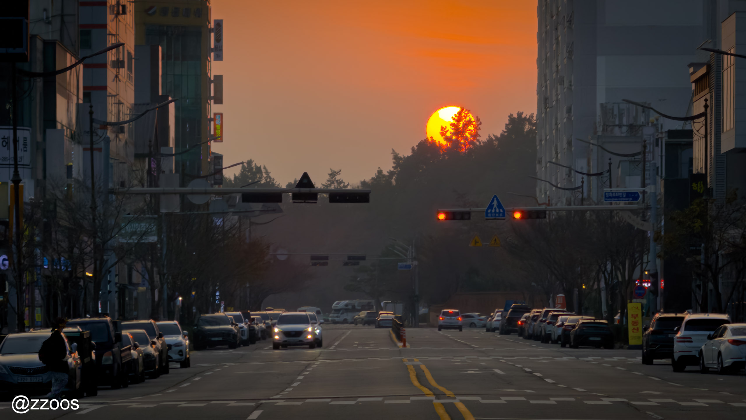 旧市街を歩いて、新都市で泊まる