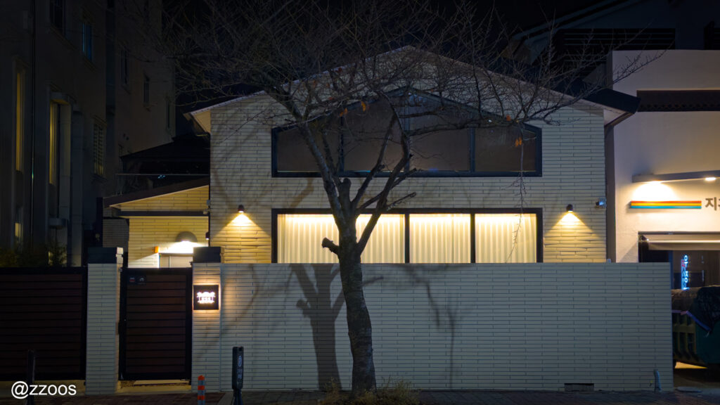 ピョンファ広場周辺の夜の風景。