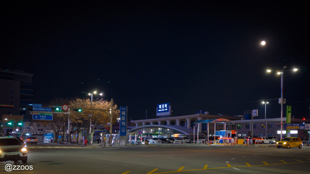  木浦駅前交差点の夜景
