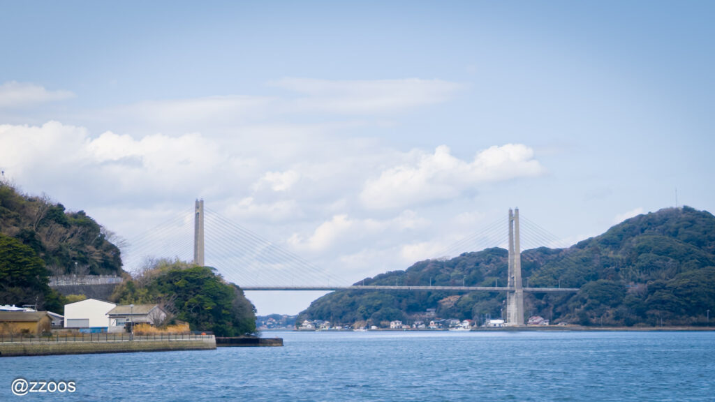 港から見る呼子大橋