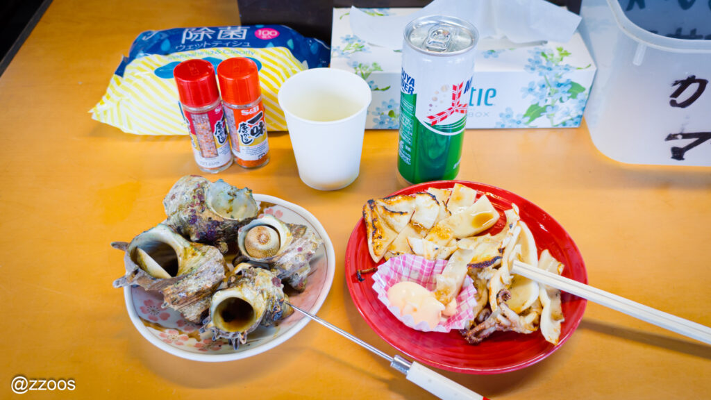 サザエのつぼ焼きとイカ焼き