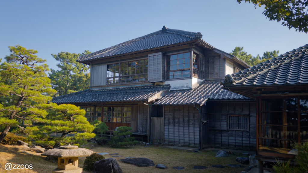 邸宅の庭