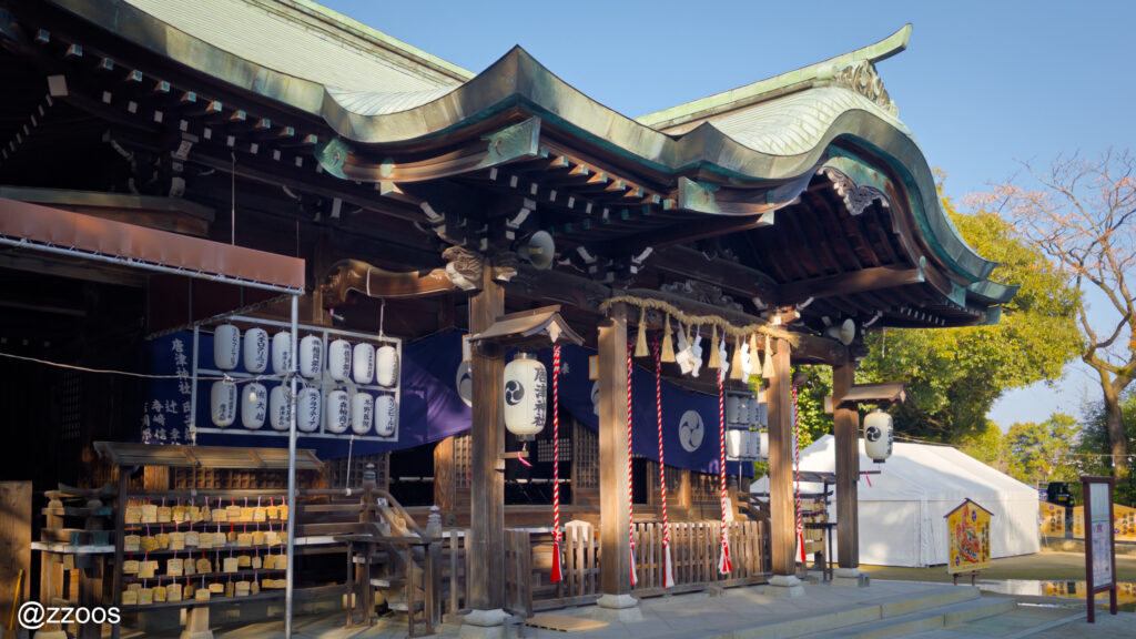 唐津神社の拝殿。