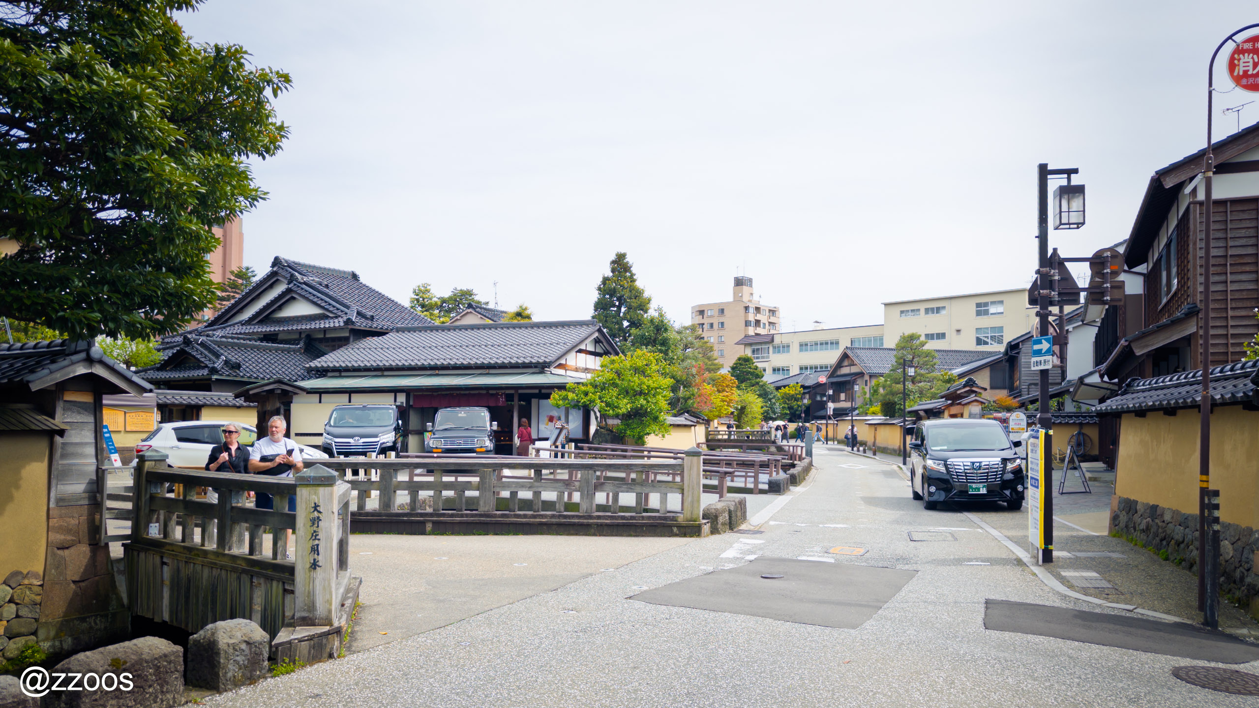 金沢・長町武家屋敷跡の入口の路地