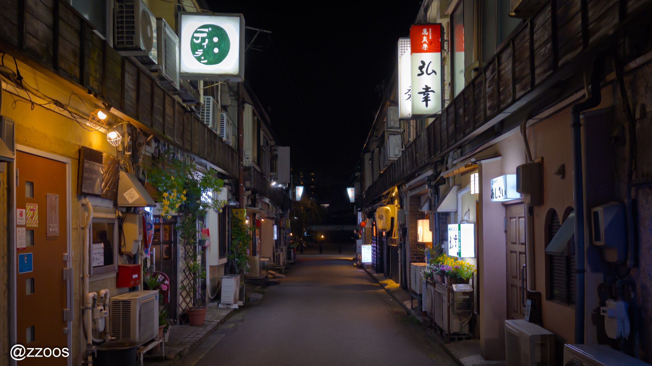 金沢・新天地、弘幸が見える路地