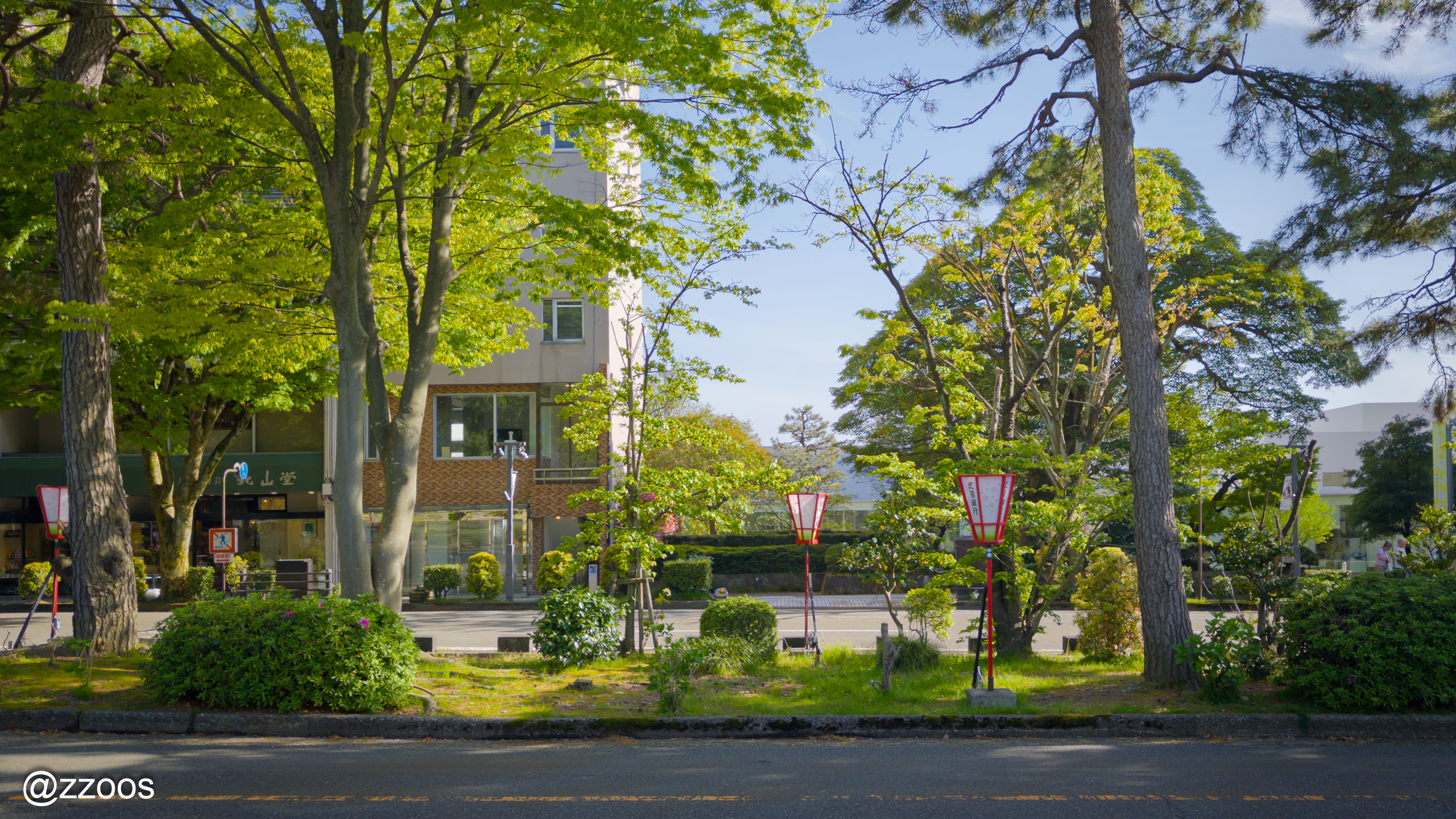 View along Hyakumangoku-dori in Kanazawa