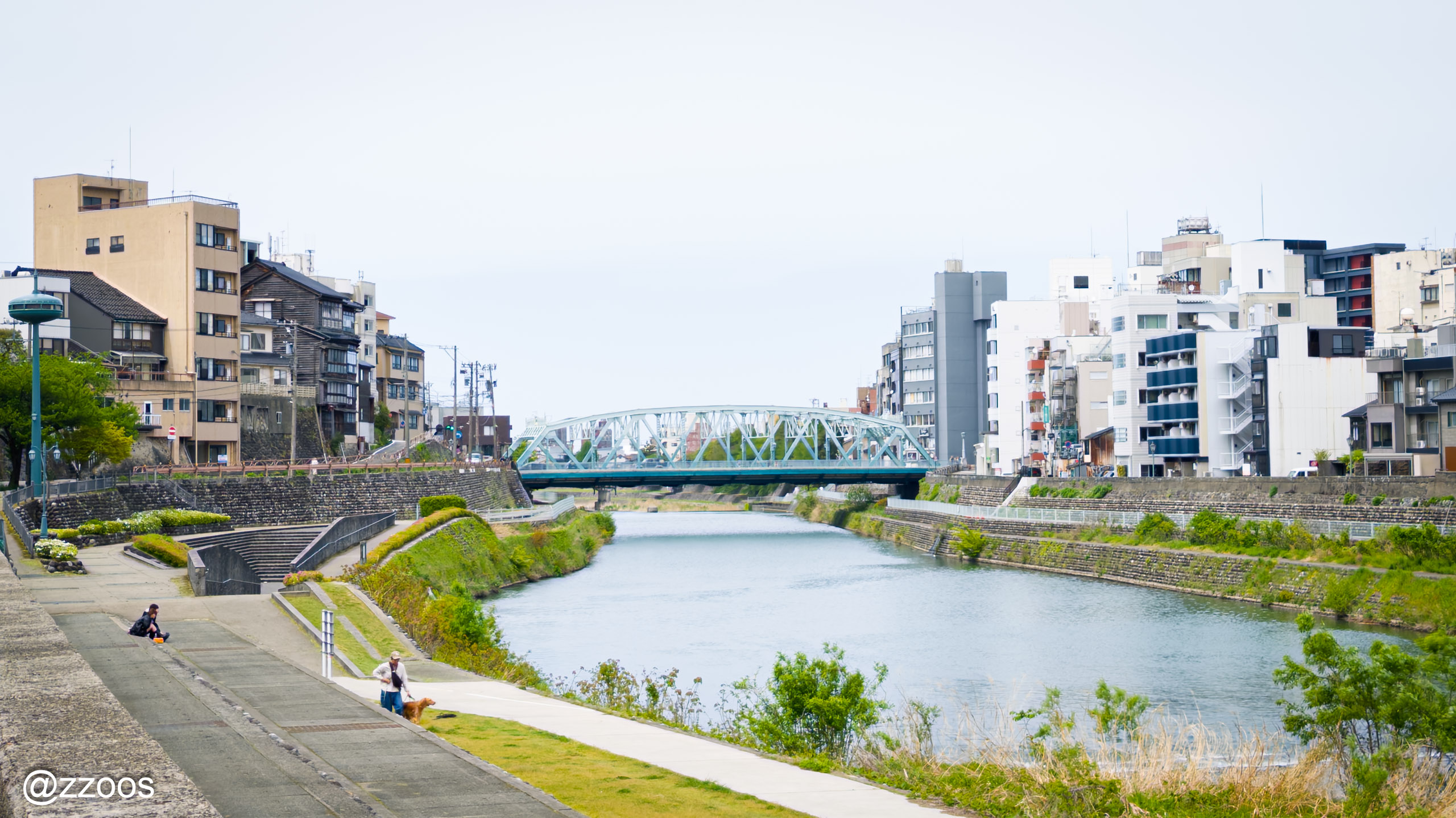 つばや坂から見下ろした犀川の風景