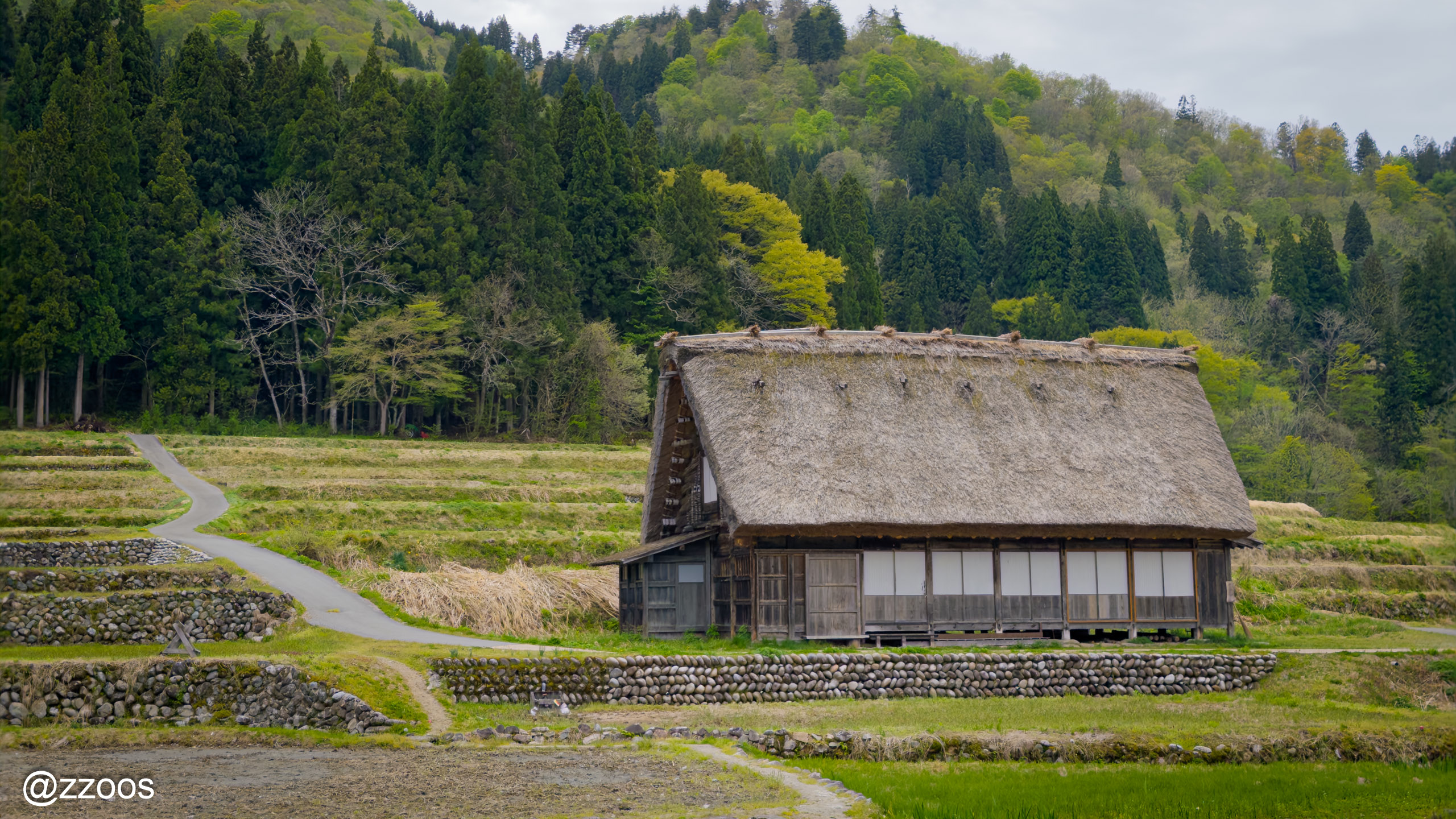Scenery at the southern end of Shirakawa-go village