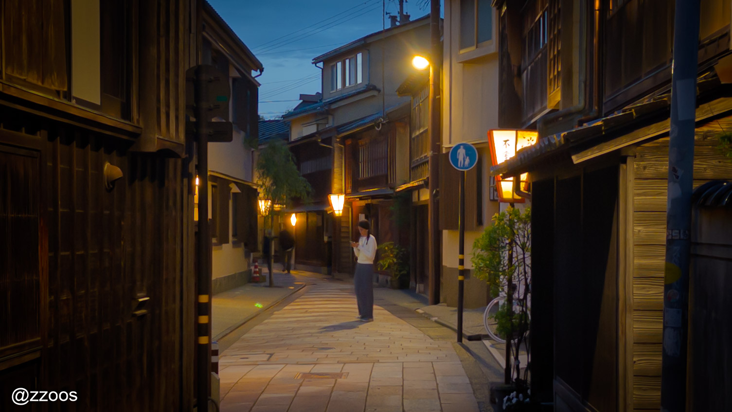 The clean, well-kept streets of Higashi Chaya