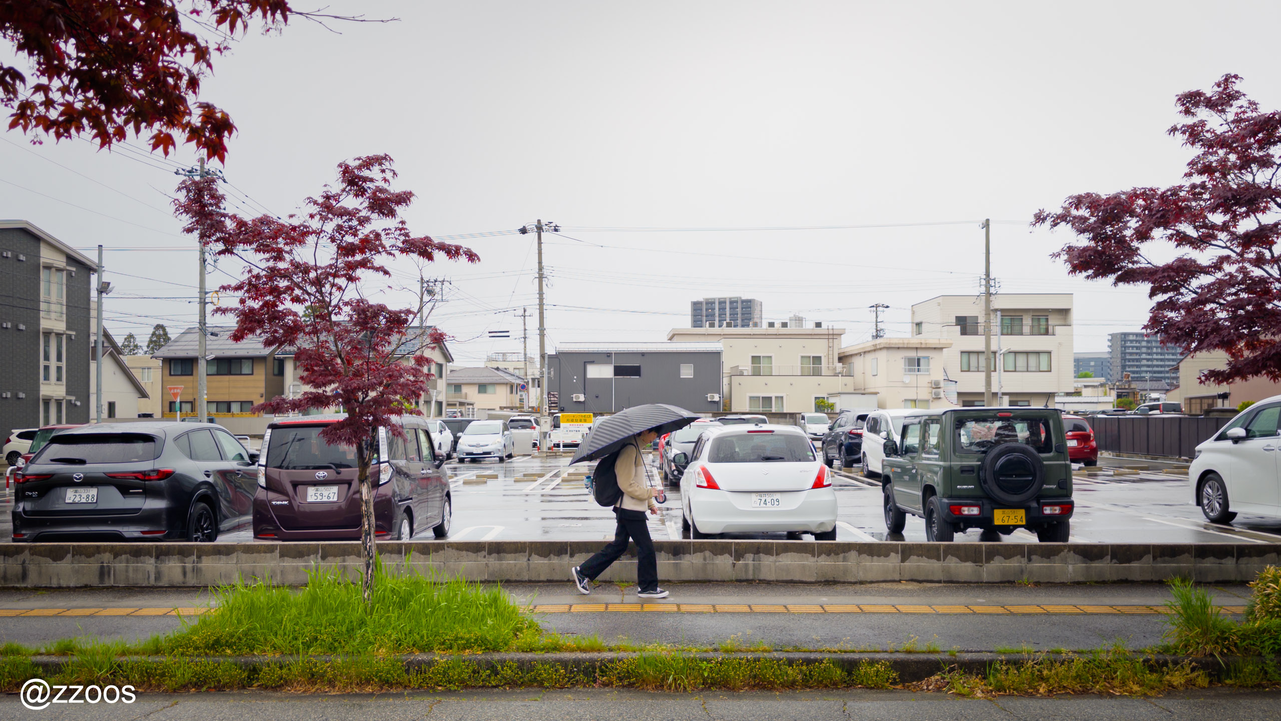 富山の住宅街の静かな路地
