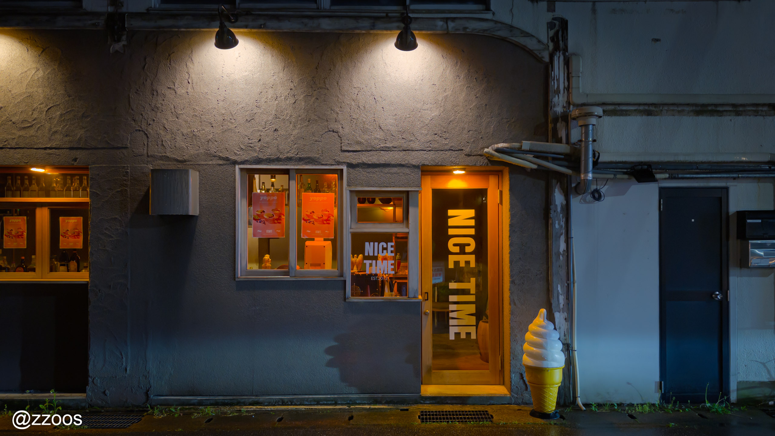 HAVE A NICE TIMEと書かれた富山の街の看板