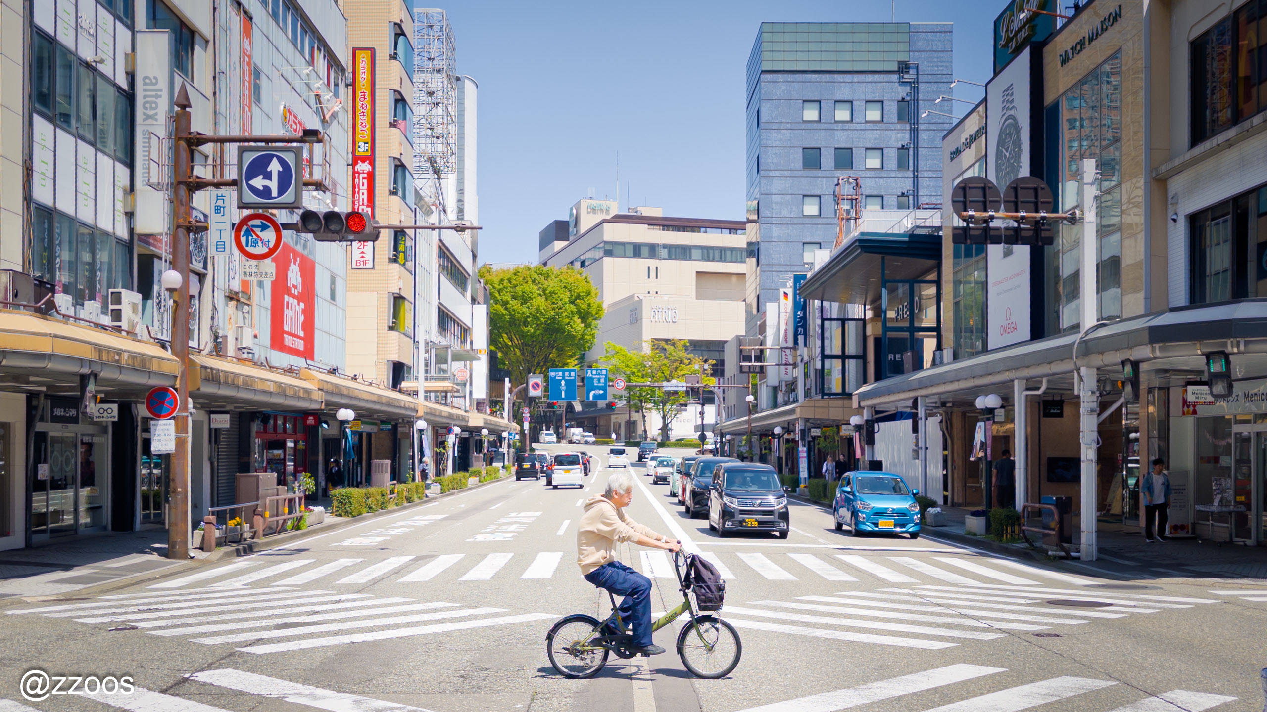 The main avenue of Katamachi, Kanazawa's busy downtown district