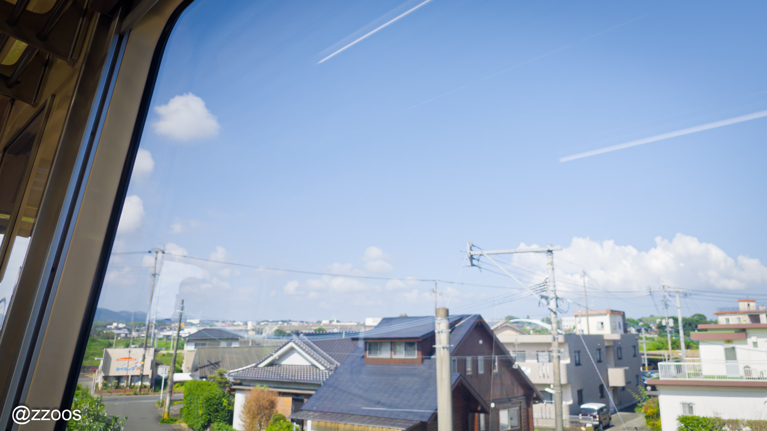 肥薩おれんじ鉄道の車窓から見える鹿児島の田舎の風景
