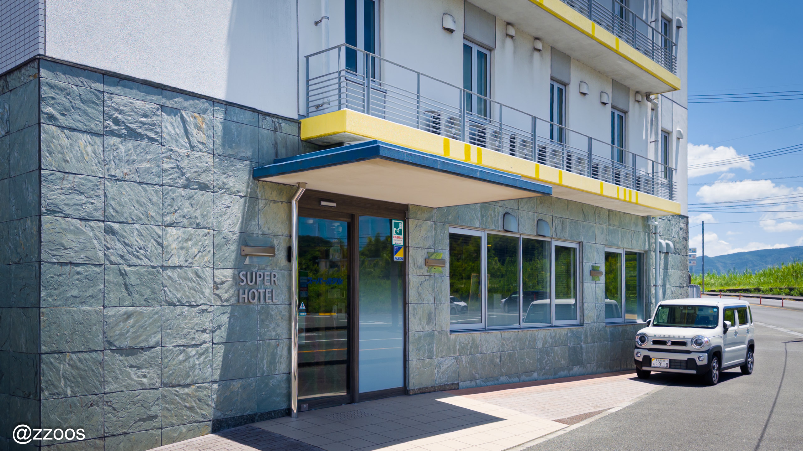 The entrance to Super Hotel Satsumasendai