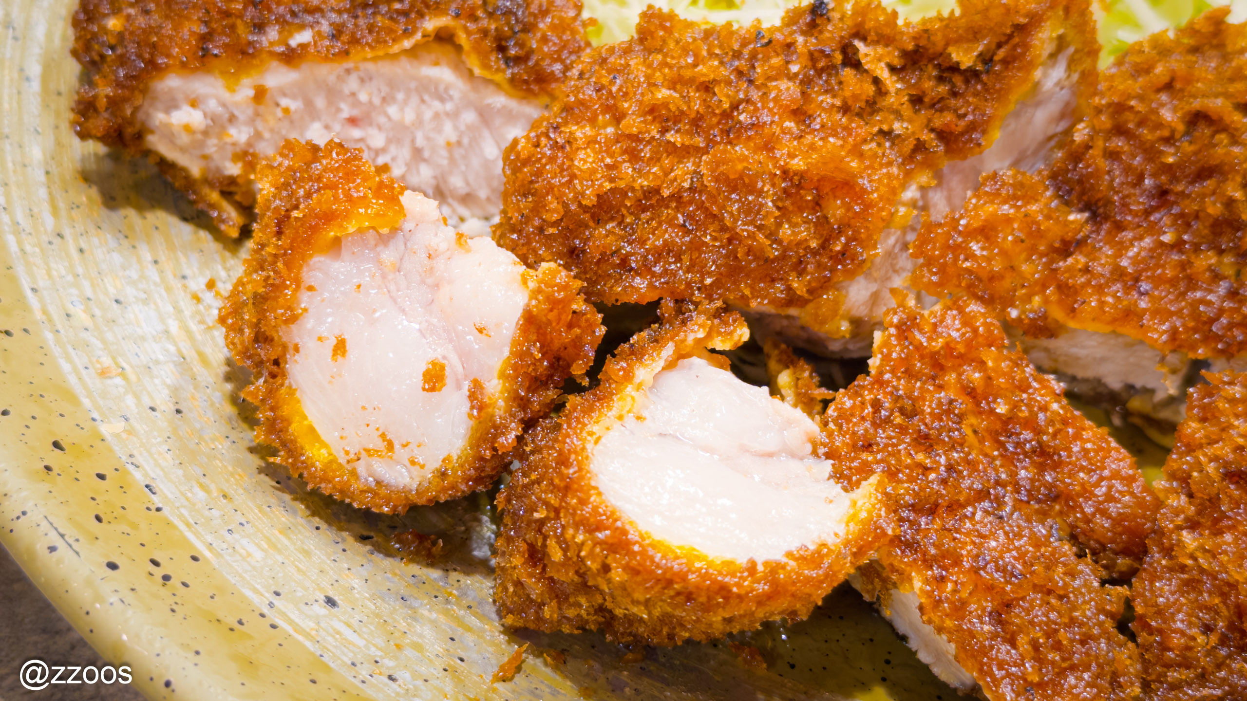 A cross-section of Maruichi's thick-cut rosukatsu