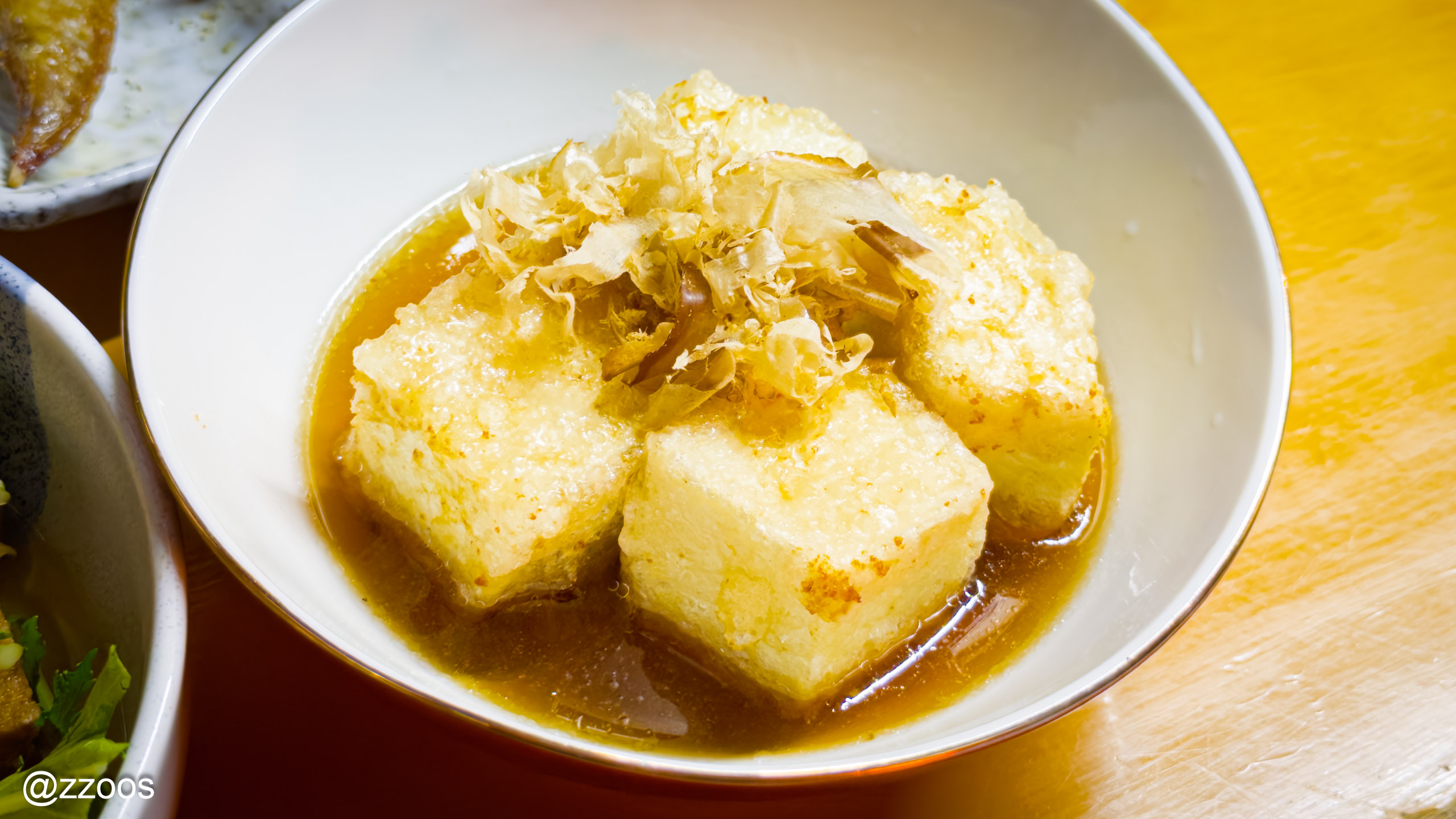 Agedashi tofu topped with katsuobushi